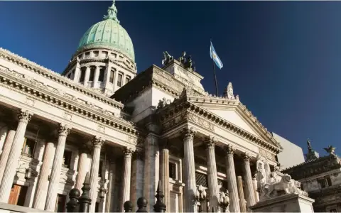 Gabriela Flores - Comisión Niñez, Familias, Juventudes 