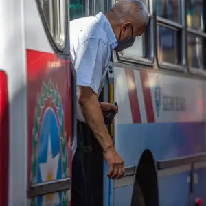 Posible paro nacional de colectivos: UTA en alerta luego de que le ofrecieran el 1% de aumento