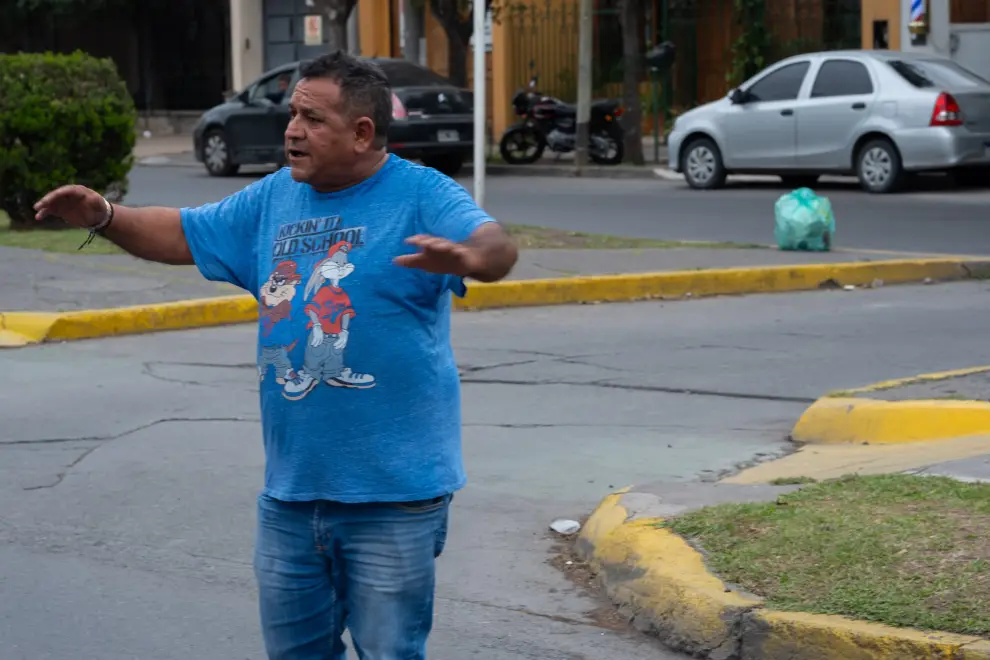 Protesta de taxistas por las calles de salta