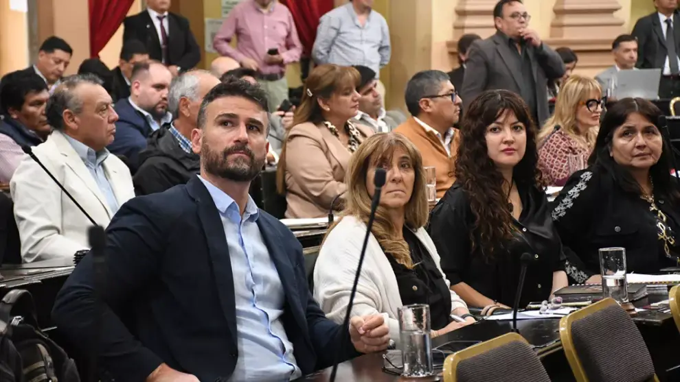 Reunión de legisladores y funcionarios por el presupuesto 2026