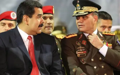 Nicolás Maduro con Vladimir Padrino López