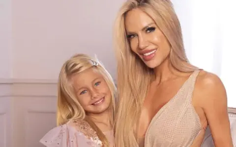 Luiciana Salazar y su hija
