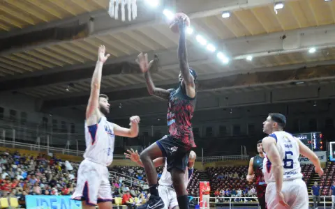 Cómodo triunfo de Salta Basket frente a Villa San Martín de Chaco