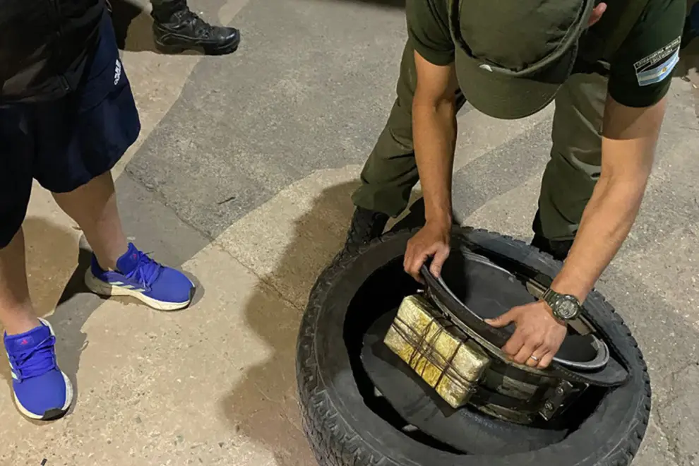 Narcotráfico: Detienen en la frontera con Brasil a un taxista buscado en Salta