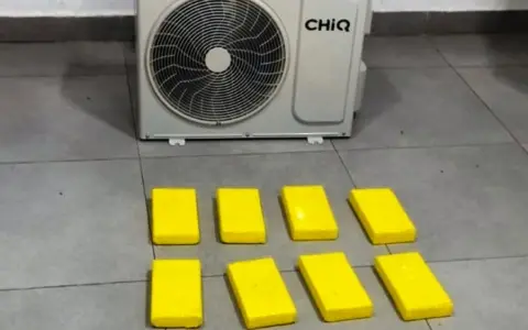 Droga en un aire acondicionado.