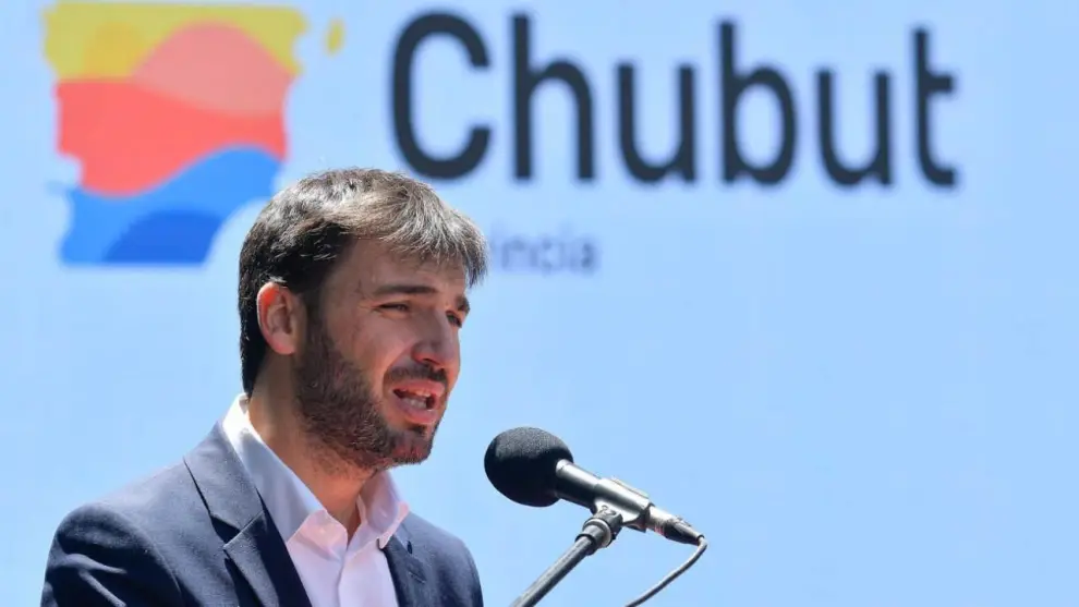 Ignacio Torres, del Pro, empieza a consolidarse como aliado del gobierno.