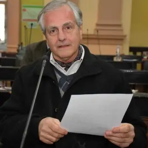Durand Cornejo: "El Gobierno dibujó una ley, engañó a la Legislatura y prorrogó un contrato por diez años"