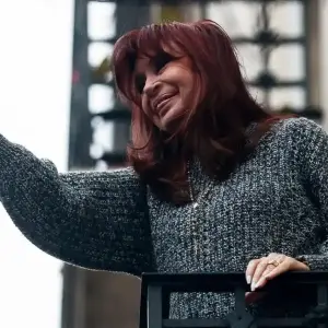 La Justicia ratificó las restricciones a Cristina Kirchner: seguirá con tobillera y sin cambios en su régimen de visitas