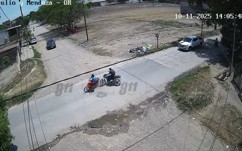 Motociclistas siniestrados en Orán.