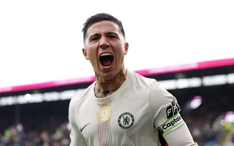 Enzo Fernández, capitán y ahora goleador del Chelsea.
