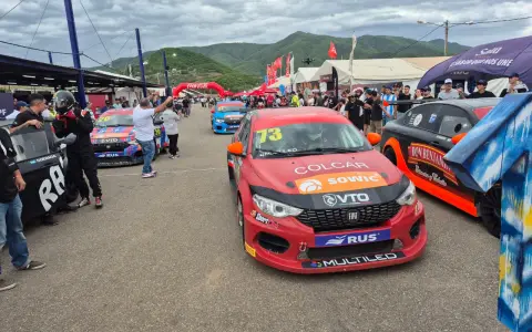 Juan Pablo Ale, ganador de la Carrera 1 del Fiat Competizione en Salta.