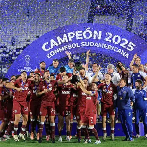 Lanús, el verdadero gigante del fútbol argentino en 2025: ¡Campeón de la Sudamericana!