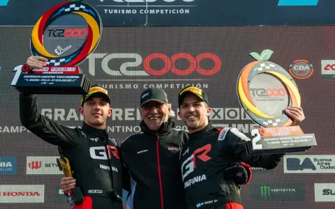 Emiliano Stang y Matías Rossi: ambos lucharán por el campeonato del TC 2000.