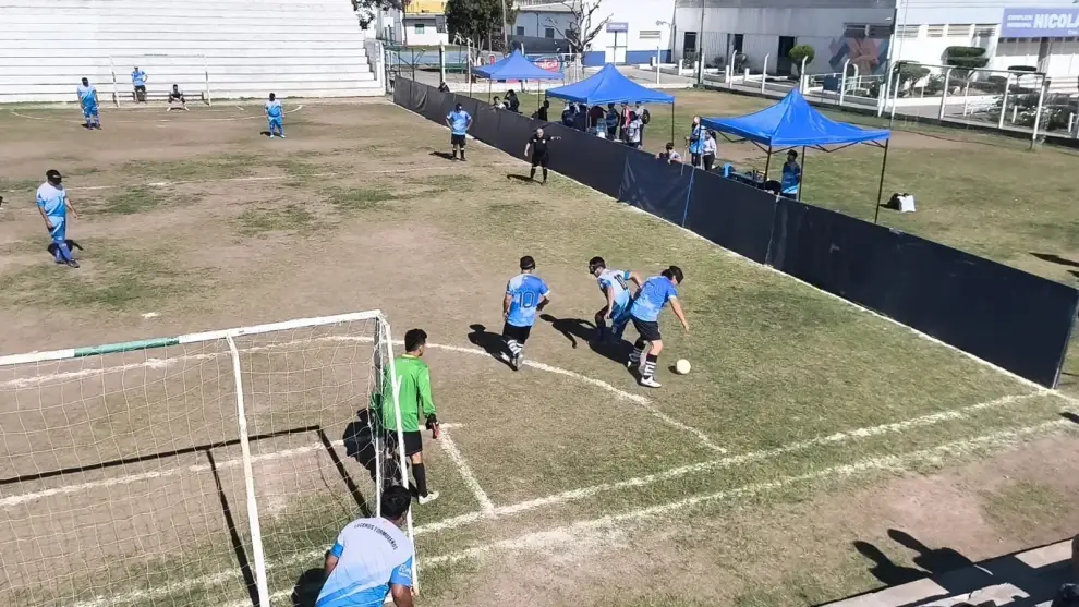 Competencia de fútbol para ciegos en Salta.