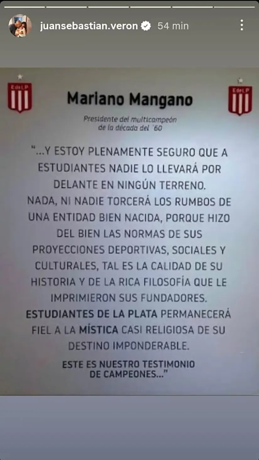El sugerente posteo de Juan Sebastián Verón tras el pasillo de espaldas de Estudiantes a Rosario Central.