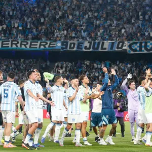 River quedó eliminado con Racing sobre la hora, le dice adiós a la chance de Libertadores y despidió un año de terror