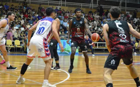 Salta Basket no pudo con su par jujeño en el clásico.