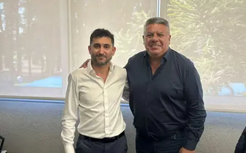Maximiliano Ariel Vallejo y Chiqui Tapia
