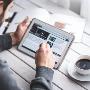 El mundo del trabajo según los jóvenes: Cómo es el contundente informe que define (casi) todo