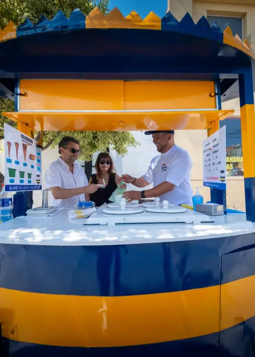 El Barquito de Yaquino heladería artesanal en pleno centro salteño.