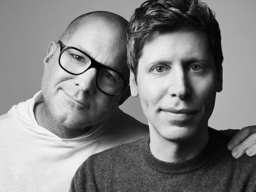 Sam Altman y Jony Ive