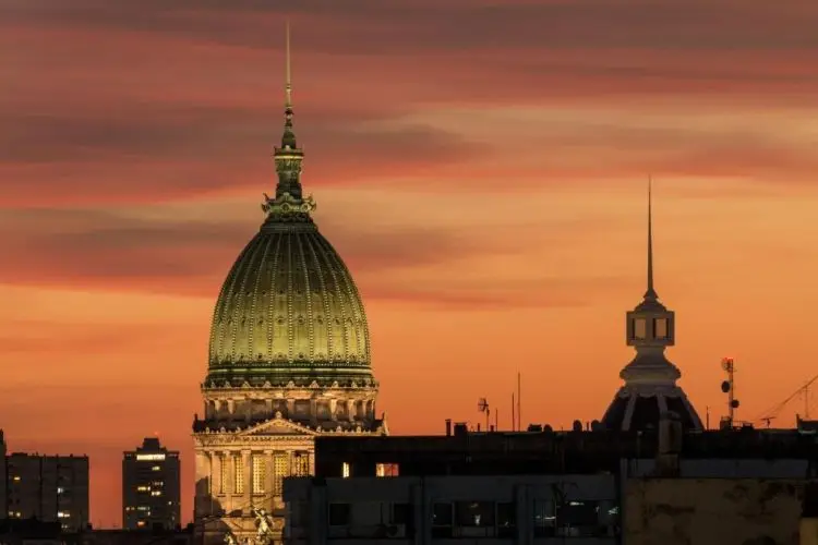 Congreso Anochecer