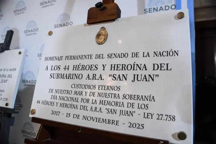 Homenaje Ara San Juan