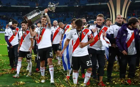 La icónica celebración de River en Madrid tras ganarle a Boca la épica final de la Copa Libertadores en 2018.