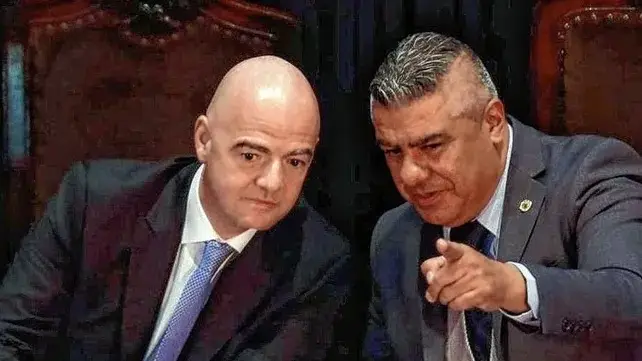 Gianni Infantino junto a Claudio "Chiqui" Tapia.