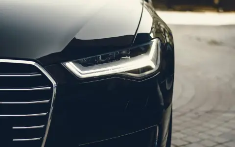Bajaría el precio de los autos
