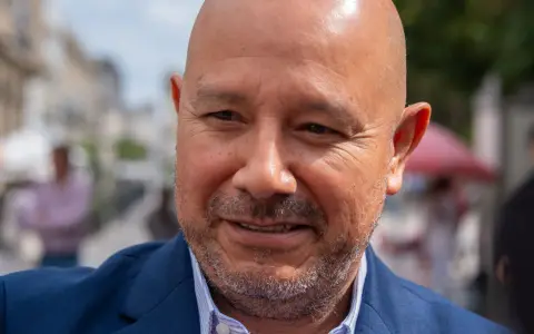 Carlos Saravia, Presidente del Ente Regulador de los Servicios Públicos