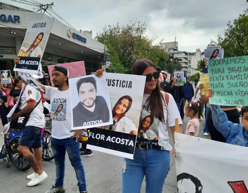 Marcha por las víctimas de la avenida Paraguay.