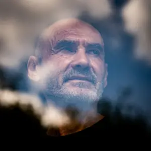 Osvaldo Garrido inauguró "La Reconstrucción" en Salta: Universo fantástico que transforma el dolor en arte