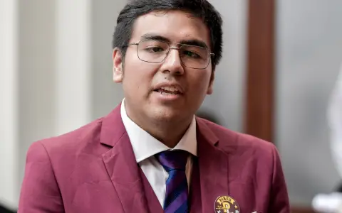 Concejal Carlos Maximiliano Casasola 