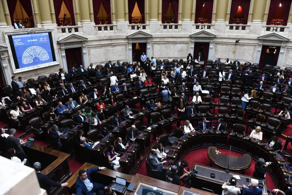 Cámara de Diputados con la jura de los legisladores.