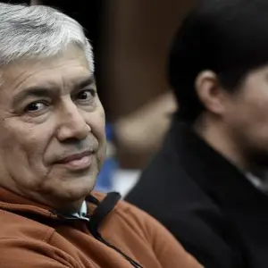 La Corte Suprema inició la transferencia al Estado más de USD 60 millones decomisados a Lázaro Báez
