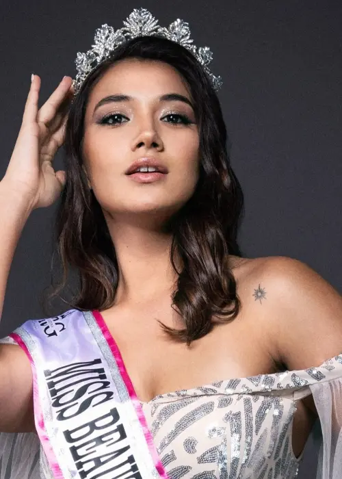 Lourdes Vigne, en la sesión de fotos tras confirmarse su participación en el certamen en Punta Cana