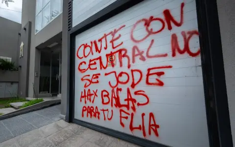 Pintadas a un dirigente de Central Norte