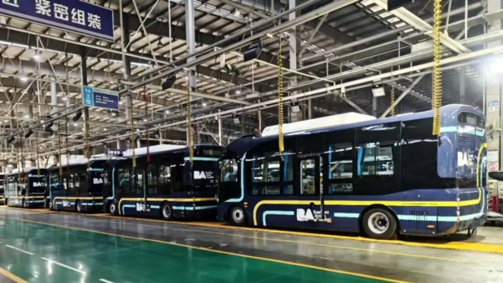 Avanzan también en el mercado del transporte público.