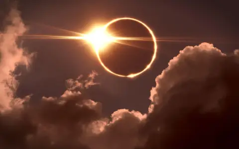 Eclipse solar