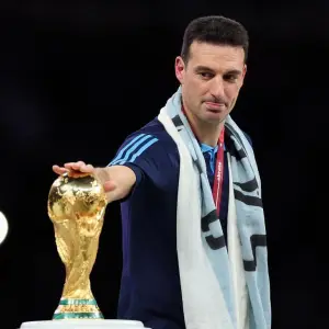 Uno por uno, estos son los 48 directores técnicos del Mundial