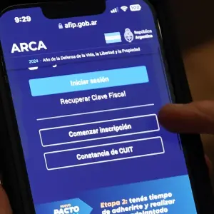 Atención monotributistas: ARCA ahora recategoriza a la fuerza y esto es lo que hay que saber