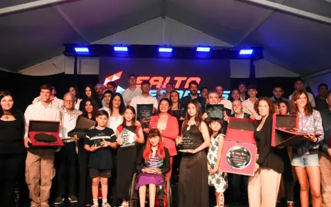 La premiación del Deportista del Año de la edición 2024, que premió con el galardón mayor a Valentina Raposo (hockey) y Tomás Elizalde (rugby).