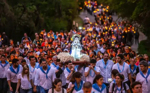 Procesión a la Virgen del Cerro