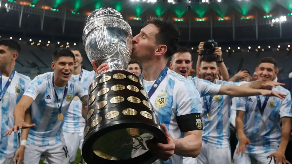 La Copa América 2021 conquistada por Argentina en el Maracaná, tras vencer a Brasil.
