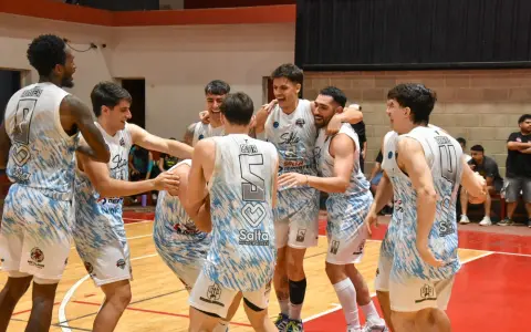 Salta Basket y otro triunfo valioso en la complicada plaza de La Rioja.