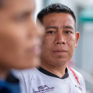 El difícil camino de una familia indígena para acompañar a su hijo internado en Salta capital