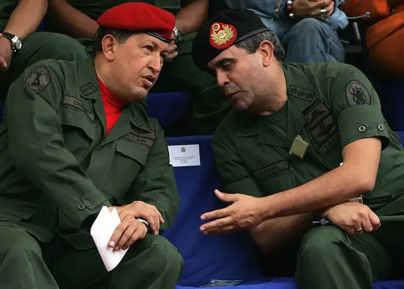 Baduel con Chávez