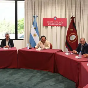 Sáenz despide la conformación actual del Gabinete: Destacan los "sueldos al día y ejes en Educación, Salud y Seguridad"
