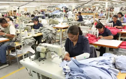 La caída en el empleo textil sufre porcentualmente las mismas perdidas que en construcción según datos oficiales.